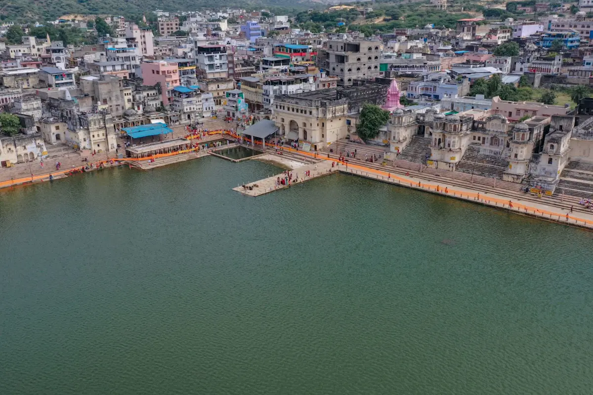 Explore the sacred Pushkar Lake with TravelTaxi - Take a dip in the holy waters and seek blessings at the ghats.