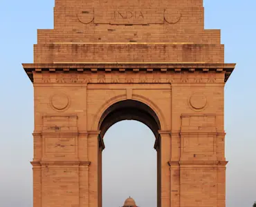 Uncover the secrets of Salimgarh Fort with TravelTaxi's expert-guided tours in Delhi.