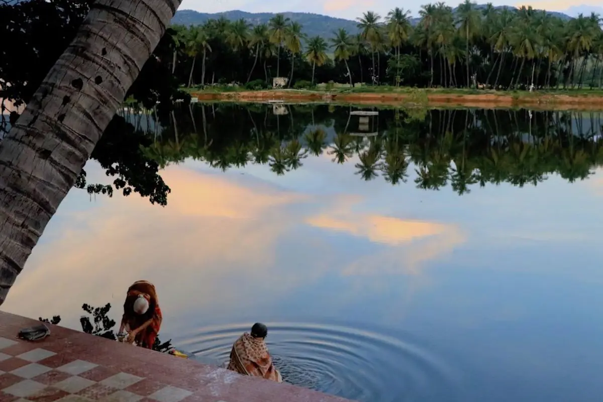 Experience the grandeur of Brihadisvara Temple with TravelTaxi's guided tours in Tamil Nadu's Chola marvel.