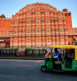 Jantar Mantar, Jaipur: Ancient astronomical observatory with giant instruments | TravelTaxi