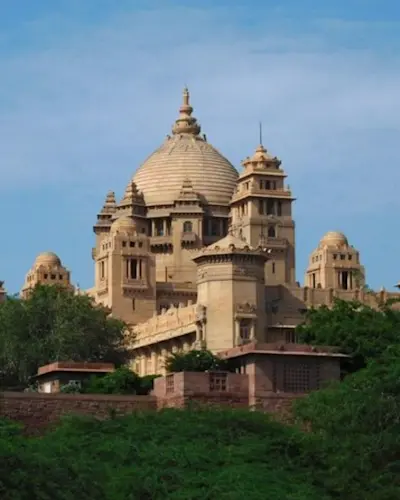 Explore bustling Ajmal Khan Road with TravelTaxi's shopping tours in Karol Bagh, New Delhi.