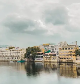 Udaipur City Palace | Royal Heritage of Rajasthan | TravelTaxi