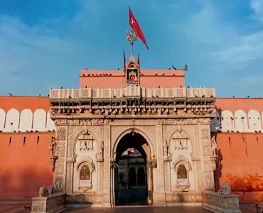 Explore the majestic Junagarh Fort in Bikaner with TravelTaxi - A stunning example of Rajput architecture and grandeur.