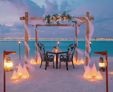 Embrace romantic bliss with TravelTaxi - Beachside honeymoon retreats in the Maldives.