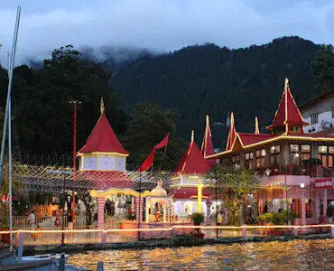 Explore panoramic vistas at Naina Peak with TravelTaxi's trekking tours in Nainital, Uttarakhand.