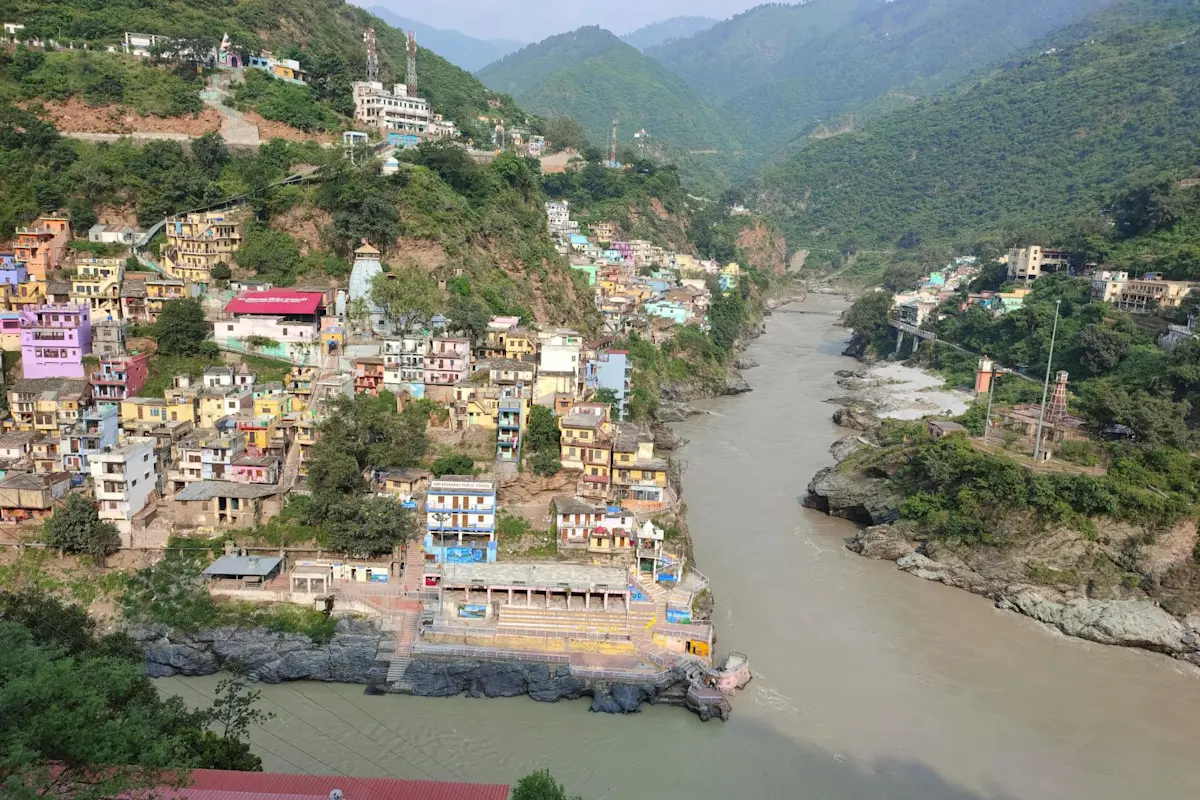Embrace spiritual awakening with TravelTaxi - The sacred Char Dham Yatra in Uttarakhand.