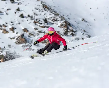 Embrace winter wonderland with TravelTaxi - The pristine snow-clad slopes of Gulmarg.