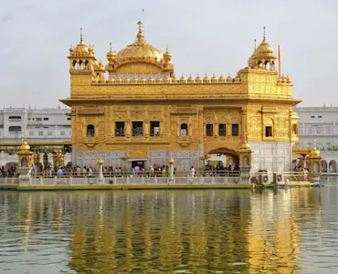 Discover Amritsar's iconic splendor with TravelTaxi - The divine Golden Temple.