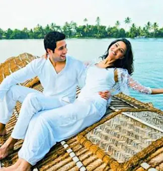 Experience romantic luxury in Udaipur, the City of Lakes, with TravelTaxi - Perfect for a dreamy Rajasthan honeymoon getaway.