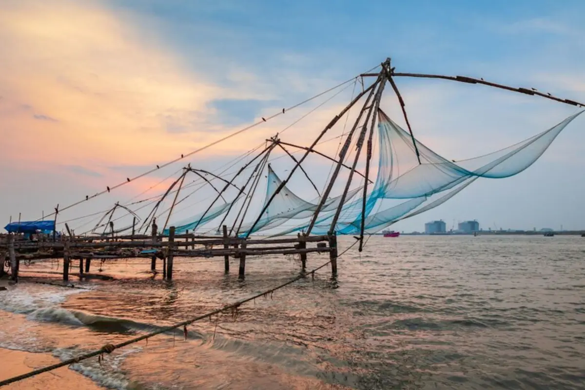 Explore the Jewish heritage of Mattancherry with TravelTaxi's guided synagogue tours in Cochin.