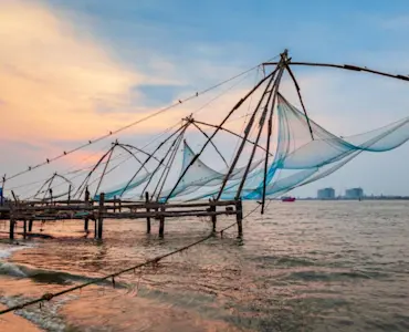 Explore the Jewish heritage of Mattancherry with TravelTaxi's guided synagogue tours in Cochin.