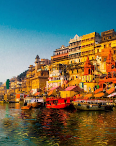Discover spiritual solace with TravelTaxi - The holy city of Varanasi on the Ganga.