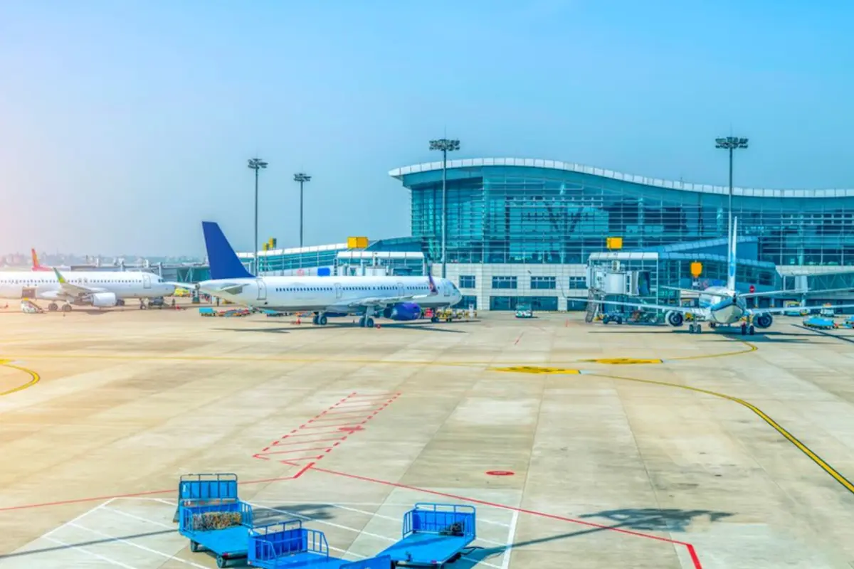 Enjoy seamless group departures with TravelTaxi's specialized transfer services.