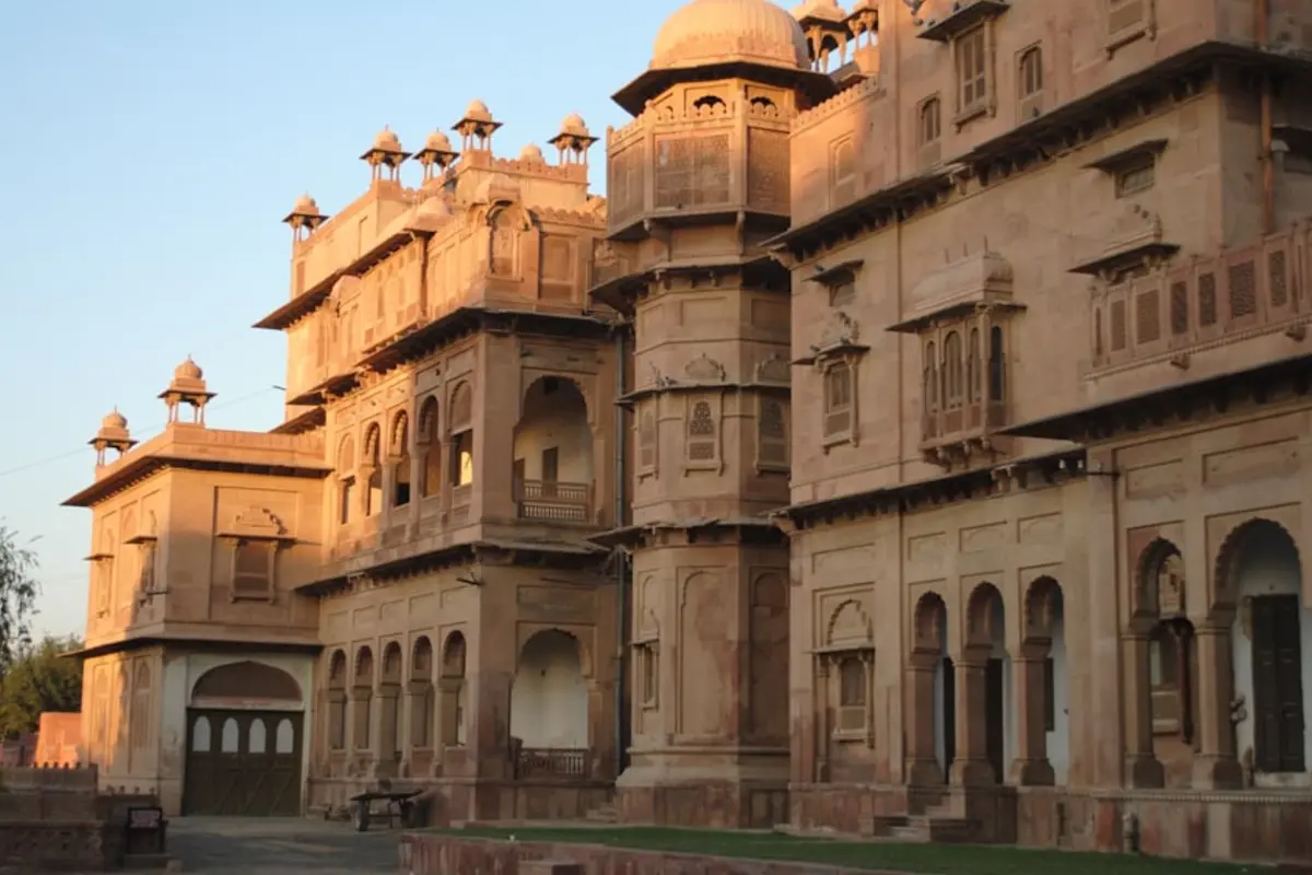 Discover the mesmerizing beauty of Karni Mata Temple in Bikaner with TravelTaxi - The temple of rats, a unique sight.