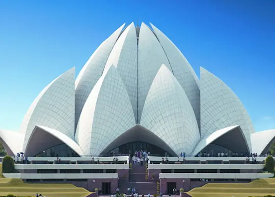 Experience the spiritual serenity of Akshardham Temple with TravelTaxi's guided tours in Delhi.