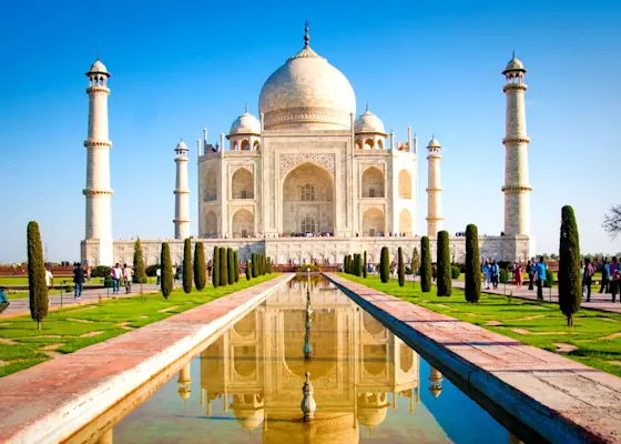 Witness Agra's vibrant festivals with TravelTaxi - The colorful Taj Mahotsav.