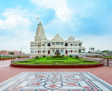 Experience musical heritage at Sarod Ghar Museum with TravelTaxi's cultural tours in Gwalior.