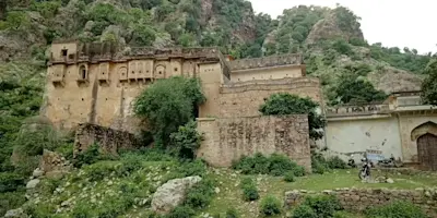 Experience rural charm with TravelTaxi's guided village tours around Kotputli, Rajasthan.