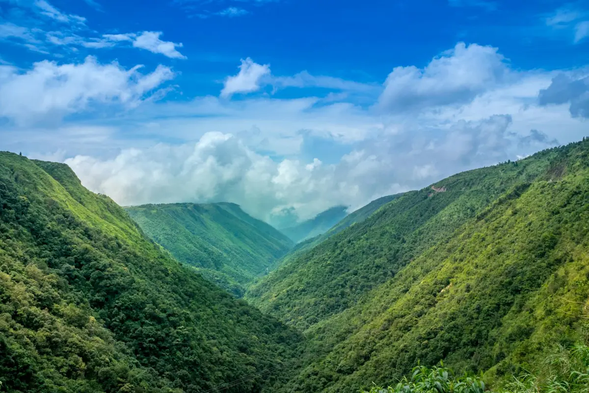 Discover the rustic charm of Alwar Hill Station with TravelTaxi - A picturesque retreat in the Aravalli foothills near Delhi.