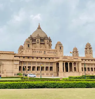 Umaid Bhawan Palace, a magnificent heritage hotel in Jodhpur - Let TravelTaxi arrange your luxurious stay.