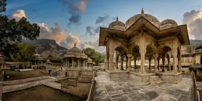 What is the best time to visit Rajasthan for the Desert Romance Tour?