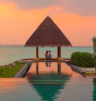 honeymoon (6)Indulge in romantic luxury with TravelTaxi - Overwater villa stays in the Caribbean.