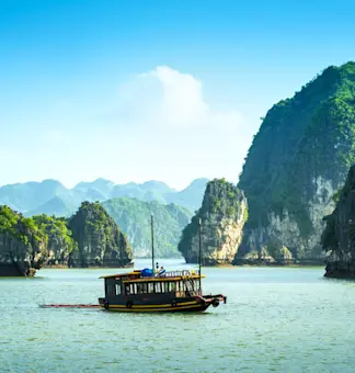 Witness Vietnam's natural wonders with TravelTaxi - The majestic Phong Nha-Ke Bang National Park.