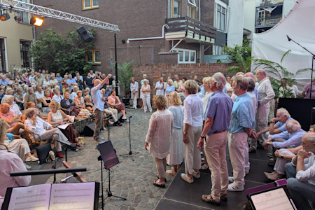 PXL 20250628 193415841