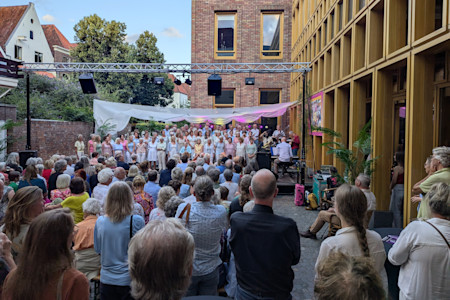 PXL 20250628 191019913