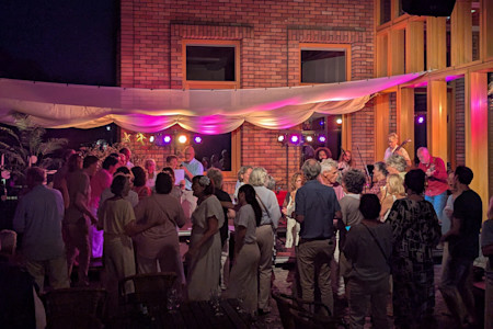 PXL 20250628 212235112