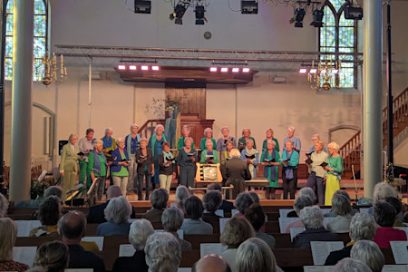 PXL 20250412 180159176