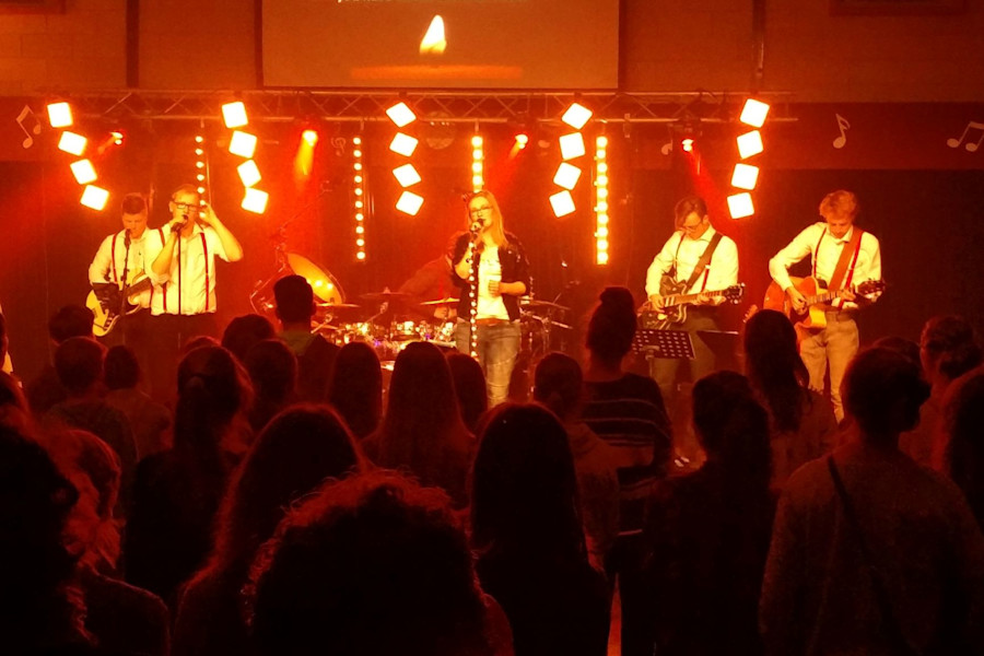 Wopper Kerstpraise, Apeldoorn 2016