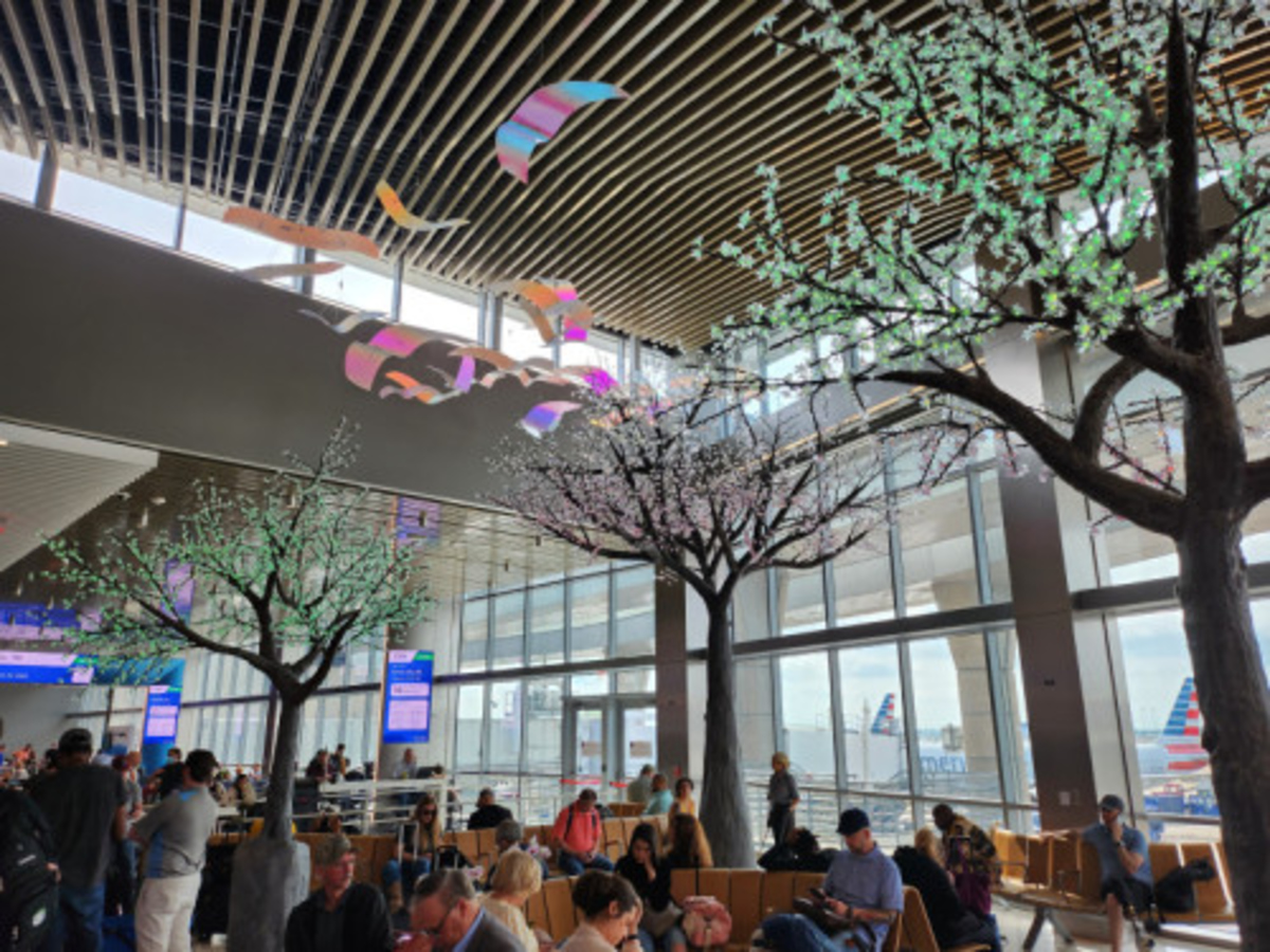 high c gates with people