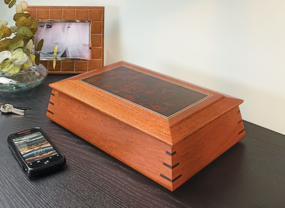 contoured keepsake box