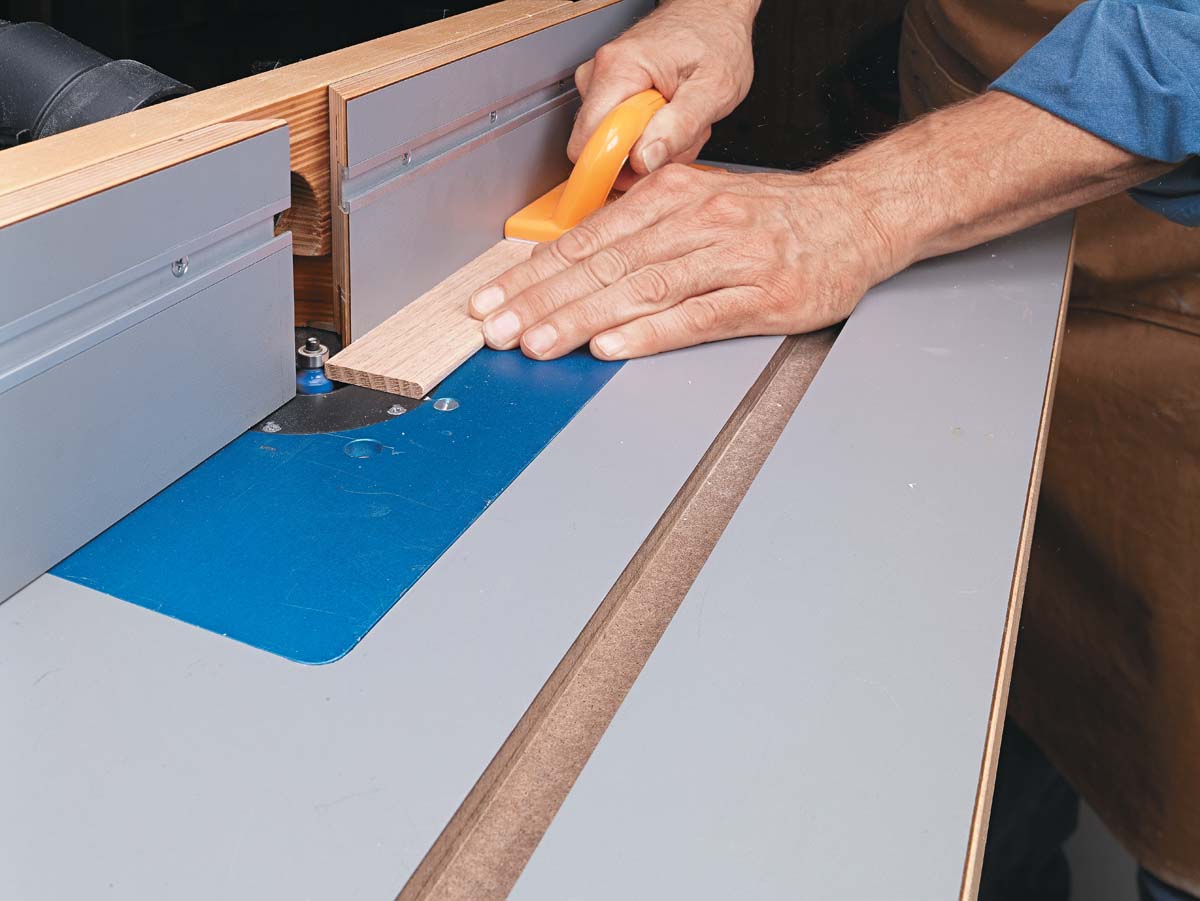 using router table to round the tenon