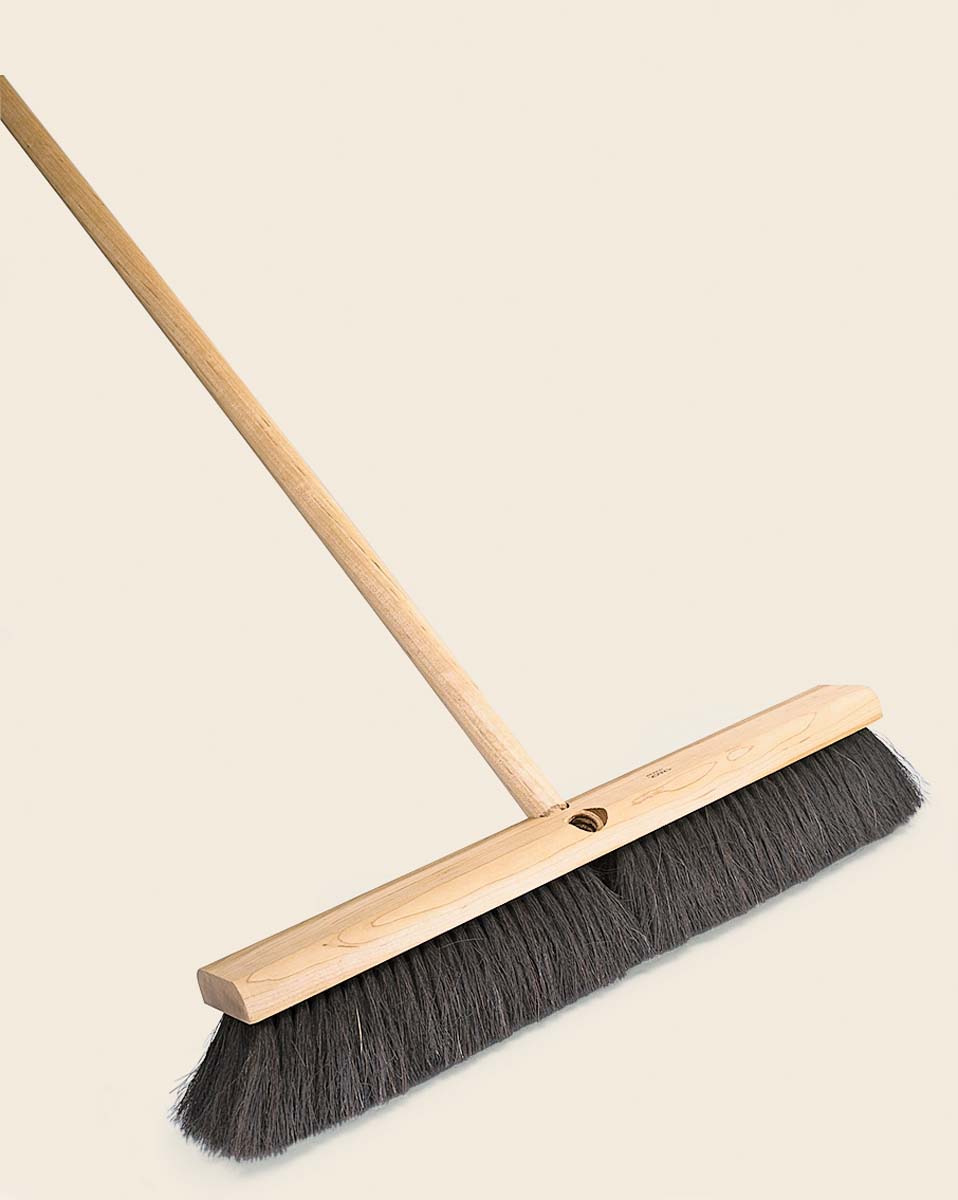 shop broom with natural flare in horsehair for smooth floors
