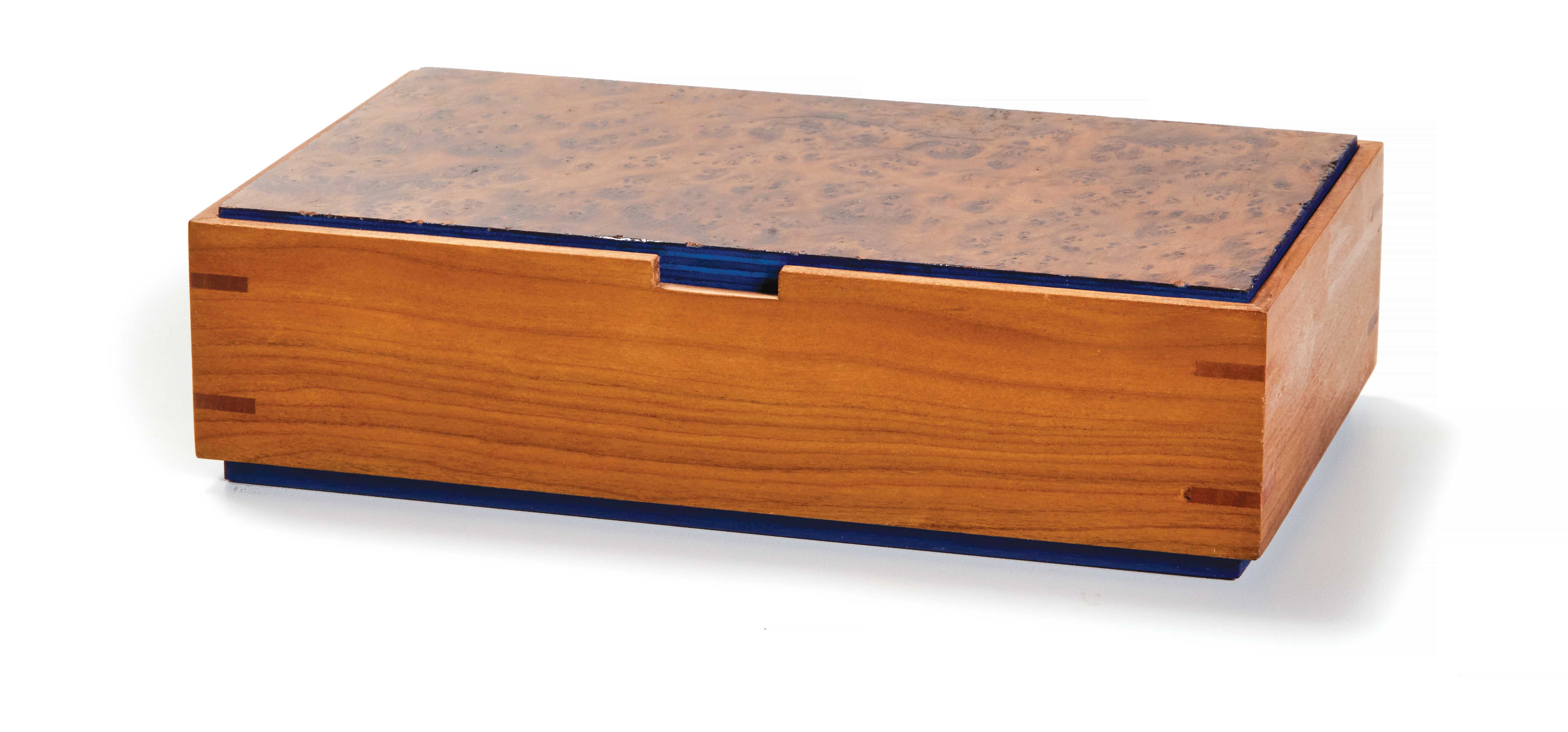 walnut burl veneer thin bands of color on the lid