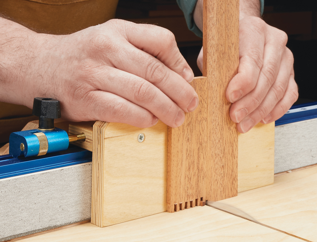 A Box Joint Jig for your Crosscut Sled