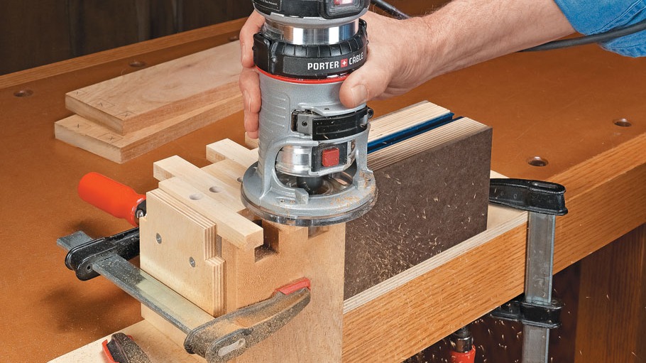 finger joint jig in use
