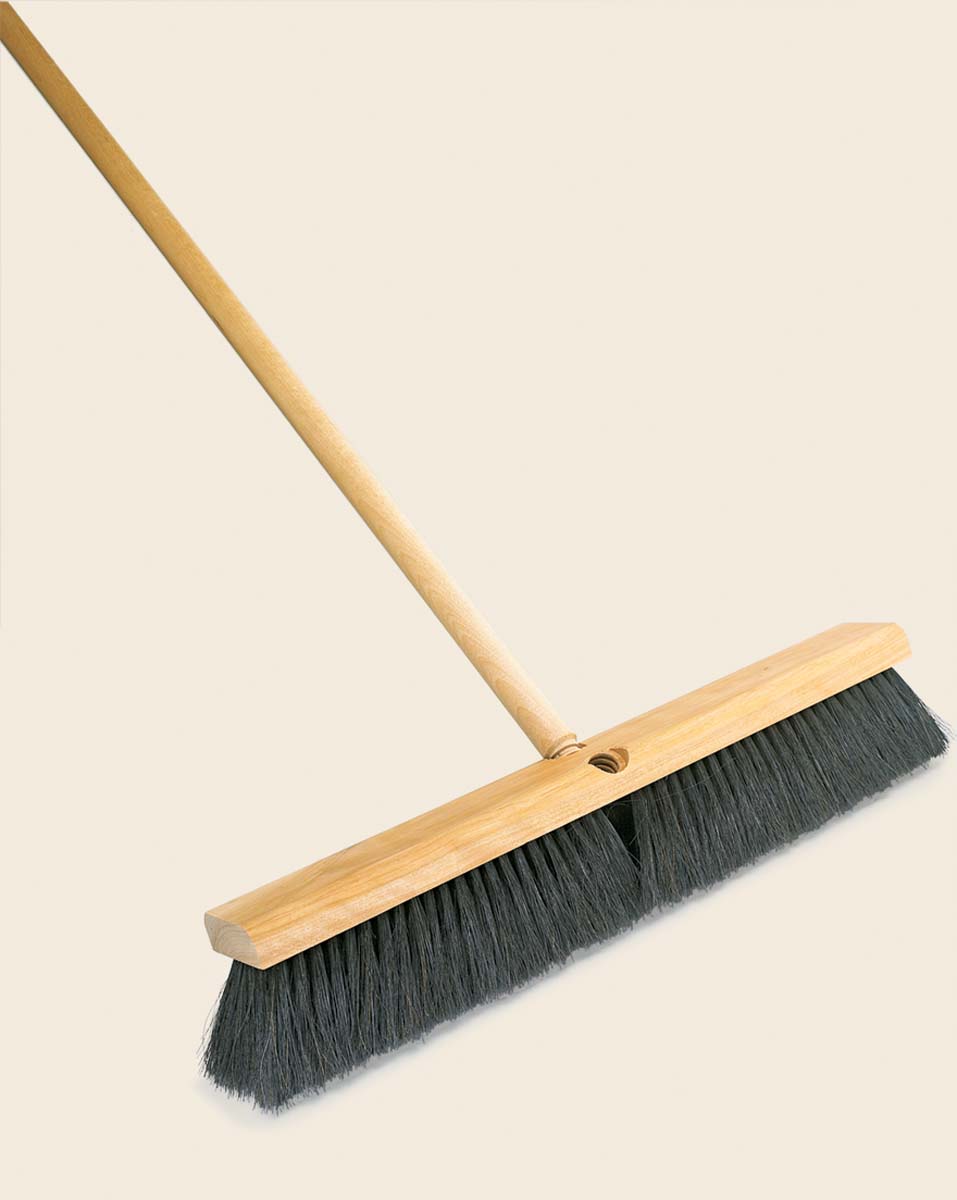 shop broom with Tampico center surrounded by a horsehair and polystyrene mix