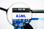 ASML Holding website homepage