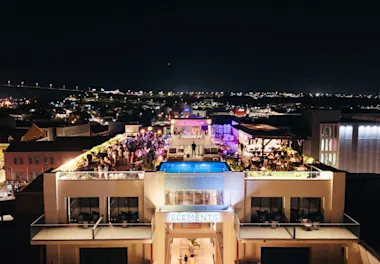 Cascada Rooftop Bar + Kitchen