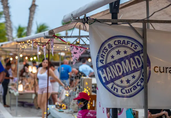 LionsDive Local Beach Market