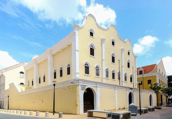 Mikve Israel-Emanuel Synagogue