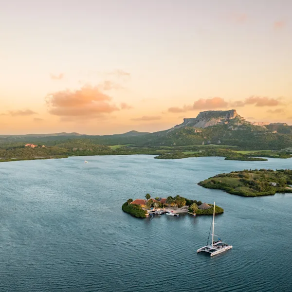 How many days on curacao