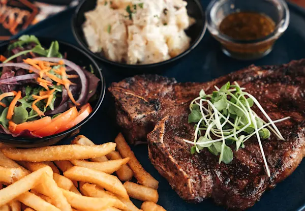Joey’s Smokehouse Bar & Grill