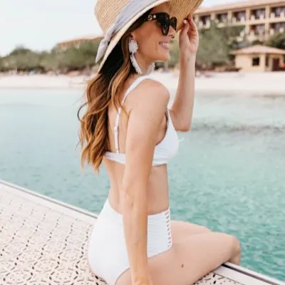 abercrombie-and-fitch-seersucker-high-waisted-bikini-bottoms-seersucker-knot-front-bralette-bikini-top-curacao-santa-barbara-beach-resort-23-115971