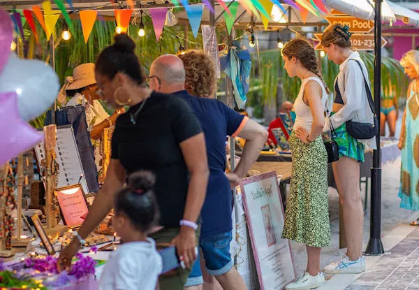 lions dive local beach market