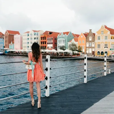 alyson-haley-neon-coral-lace-dress-curacao-3-315679