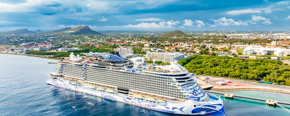 Cruise ship Curacao